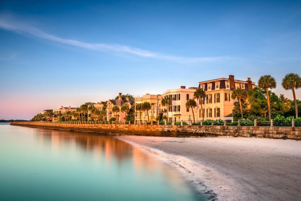 ☆Live On The Water! Lake Palmetto Palm W/ Patio - 10Min To Downtown & Beaches☆ Charleston Exterior photo